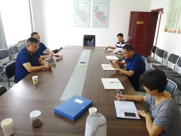 顺平：大爱千里助学子